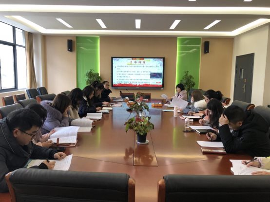 193903FBA44F9A7BEB54DFE0CB49628B