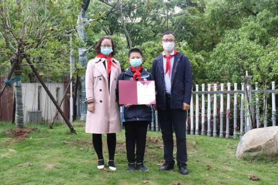 e73fee0766c0466d6937645bc06eb282