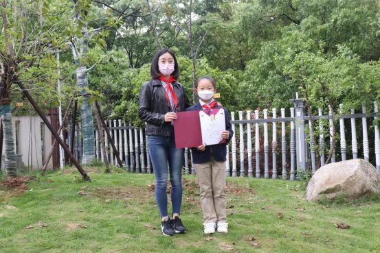 04ea9f93c31328582a11f5d2c5a7a718