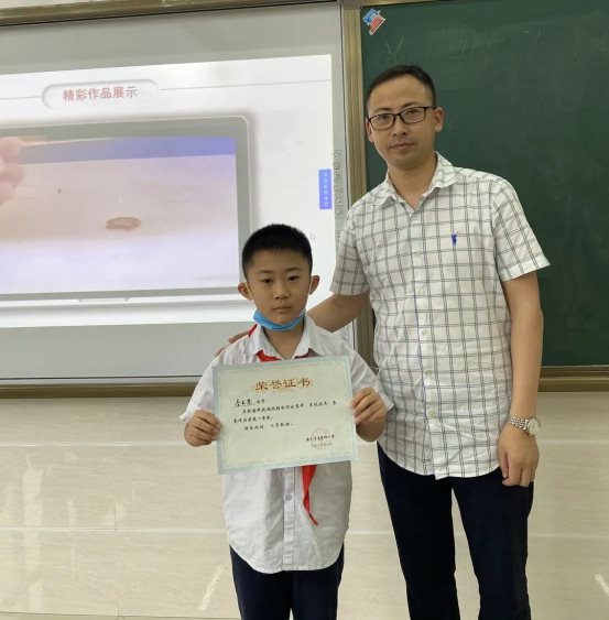 7e9c9e83bdca2545e8a0b85204c13892