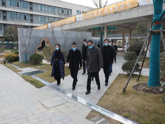 b27c5166d9784660593aafa2ba074825