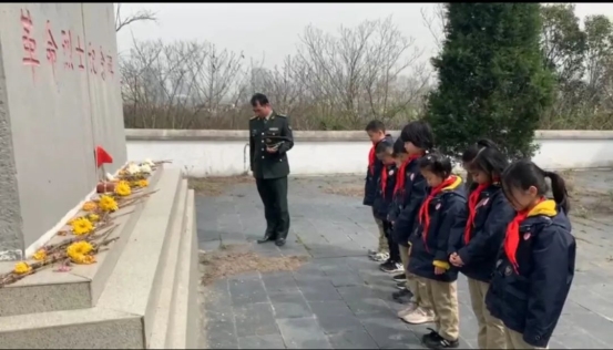 112c10a24a6dbabc155710811bc0810b