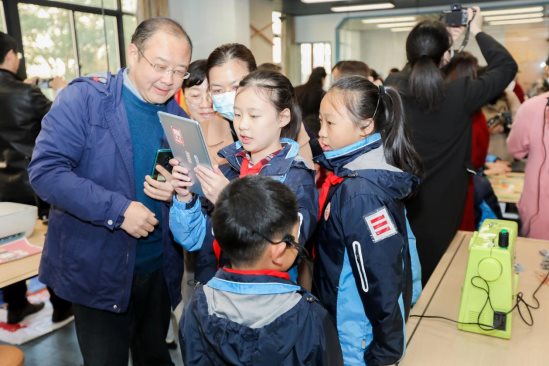 432bc99b22e0f4c50c6afd0a5b905d6d