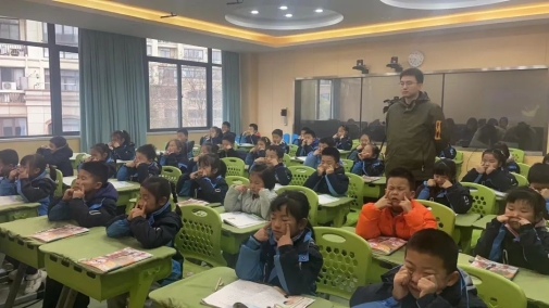 28aa21b8bdb24ddca3e81be459c22065