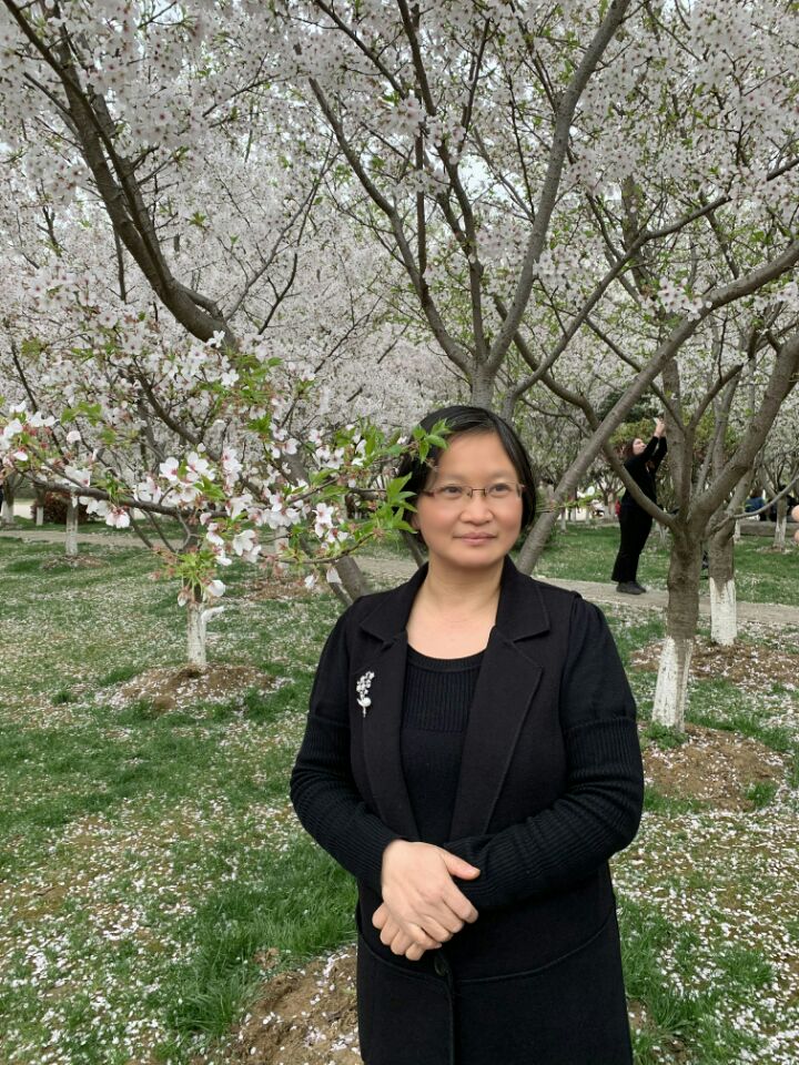 周玲.jpg 周玲.jpg